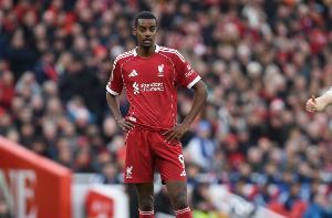 旧将：上赛季对伊萨克有点像一场灾难，他现在有机会重新开始