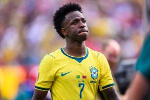 记者：维尼修斯难敌姆巴佩，想当俱乐部一哥或需远走伦敦