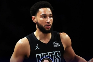 吉迪：西蒙斯一直在训练&体型保持得很好 我想他会回到NBA的