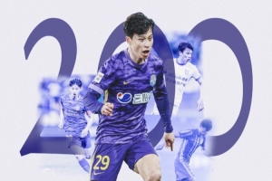 中超200场✅ 巴顿发文：会脚踏实地保持专注，为球队拼尽全力