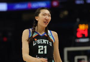 纽约自由人85-81险胜洛杉矶火花 韩旭8投3中拿到9分4篮板