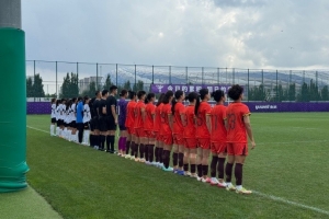 中国U20女足与大连女足展开热身赛较量，最终中国队9比0战胜对手