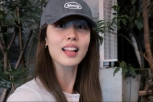 甜美可人！张茹晒旅行美照：没想到吧？我还有存货