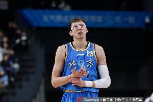 想为国出战！记者：周琦对没能入选中国男篮亚运会名单感到遗憾