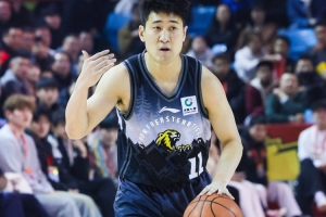 吉林注册11名球员：姜伟泽B类合同还剩1年 崔晋铭续签1年C类合同