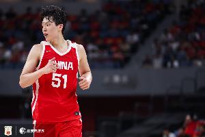 解说：要确立瀚森的核心地位 要找机会多让球员走出去啊