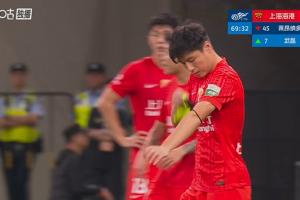 能否再立奇功？武磊第70分钟替补登场，比分仍是0-0
