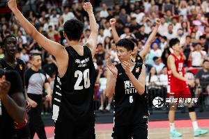 媒体人：张宇辰早点去打高水平比赛 才能有效帮助他提高