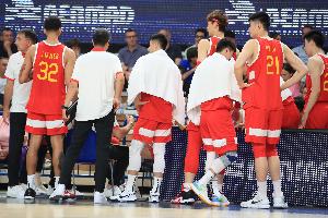 中国想成篮球强国下一步？李凯尔:个人建议 让更多外国球员来打球