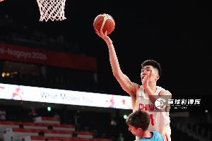 降维打击！余嘉豪17分钟10罚怒砍15分6板 正负值+33！