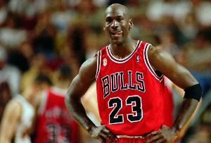 詹姆斯和乔丹谁是GOAT？格里芬：我认为是乔丹 他的生涯最辉煌