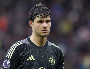 拉门斯半场数据：4扑救力保球门不失，传球成功率80%，评分8.5分
