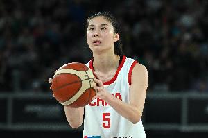试试手！王思雨替补5中2拿6分4助 正负值+26