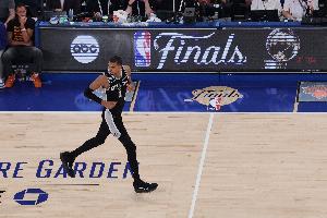 Windhorst：我预测文班将成为ESPN百大球星之首 他自己也这么认为