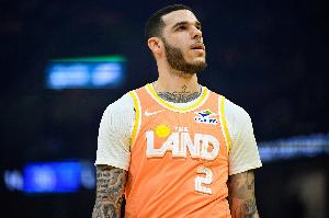 2017年榜眼秀！朗佐·鲍尔7年NBA生涯场均10.6分5.3板5.6助1.5断