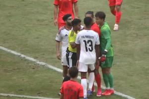 半场结束前，U23国足与阿联酋爆发冲突！