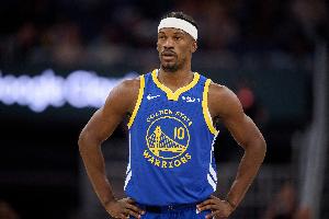 Slater：巴特勒&穆迪恢复轻度场上活动 赛季初仍以单练康复为主