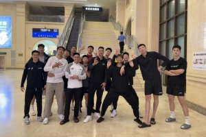 北京队完成体测！翟晓川晒照 媒体人：没有曾凡博是因为他免测