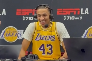 卡尔：NBA人人都有出色运动能力 真正拉开差距的是篮球智商