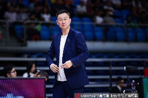 队记：青岛男篮新赛季整体实力稳中有升 李俊贤是未来的建队基石