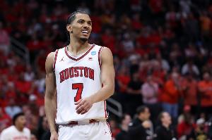 塞纳克：乌赞是我队内最亲近的人之一 他帮我更好适应NBA