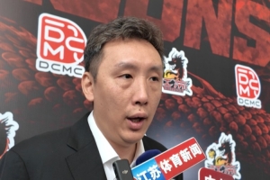 易立：在国家队经历了历练之后 庞峥麟的投射增强了&防守进步很大
