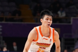 正负值-16最低！庞峥麟19投仅5中拿16分 三分5中1